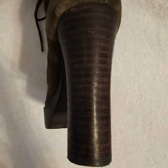 NINE WEST Army Green and Plaid Lace Up High Heel Ankle Boots - Picture 8 of 9